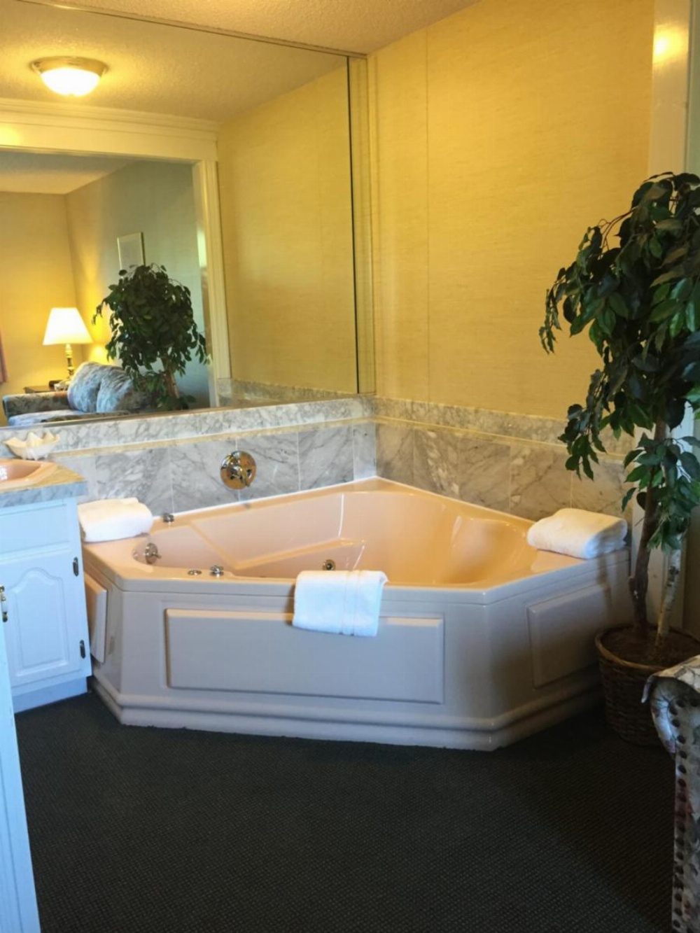 Suite with Spa Bath